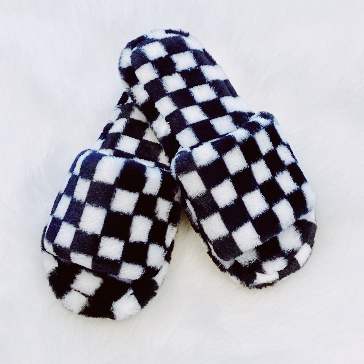 Luxe Lounge Checker Cozy Slippers - Regalia Cloth
