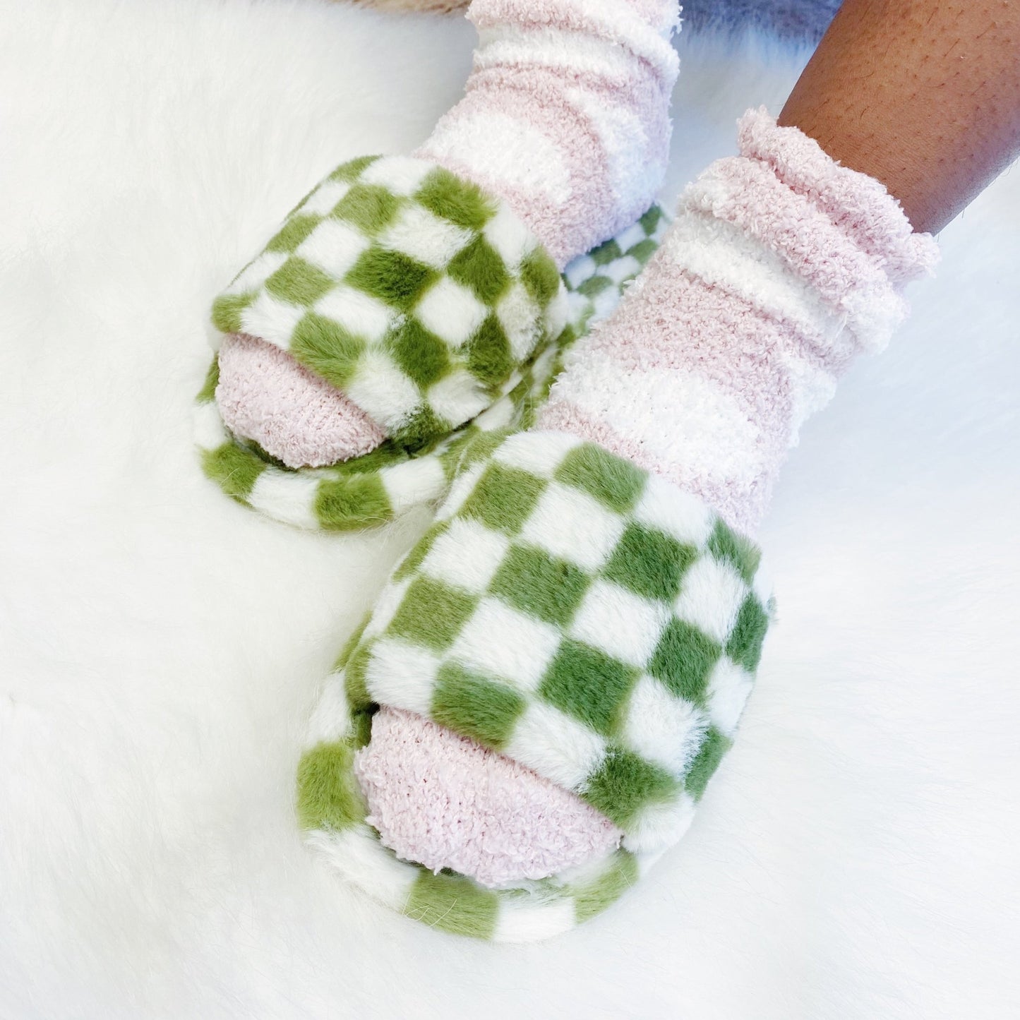 Luxe Lounge Checker Cozy Slippers - Regalia Cloth