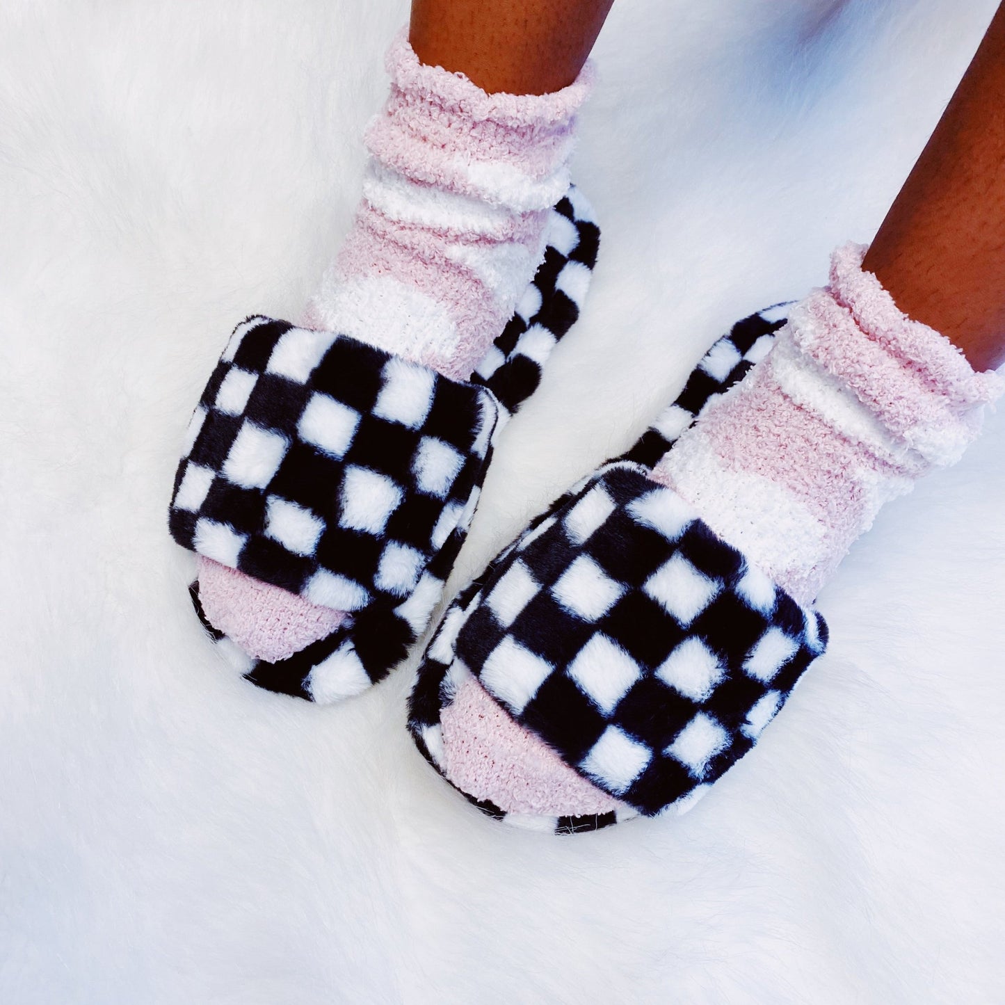 Luxe Lounge Checker Cozy Slippers - Regalia Cloth