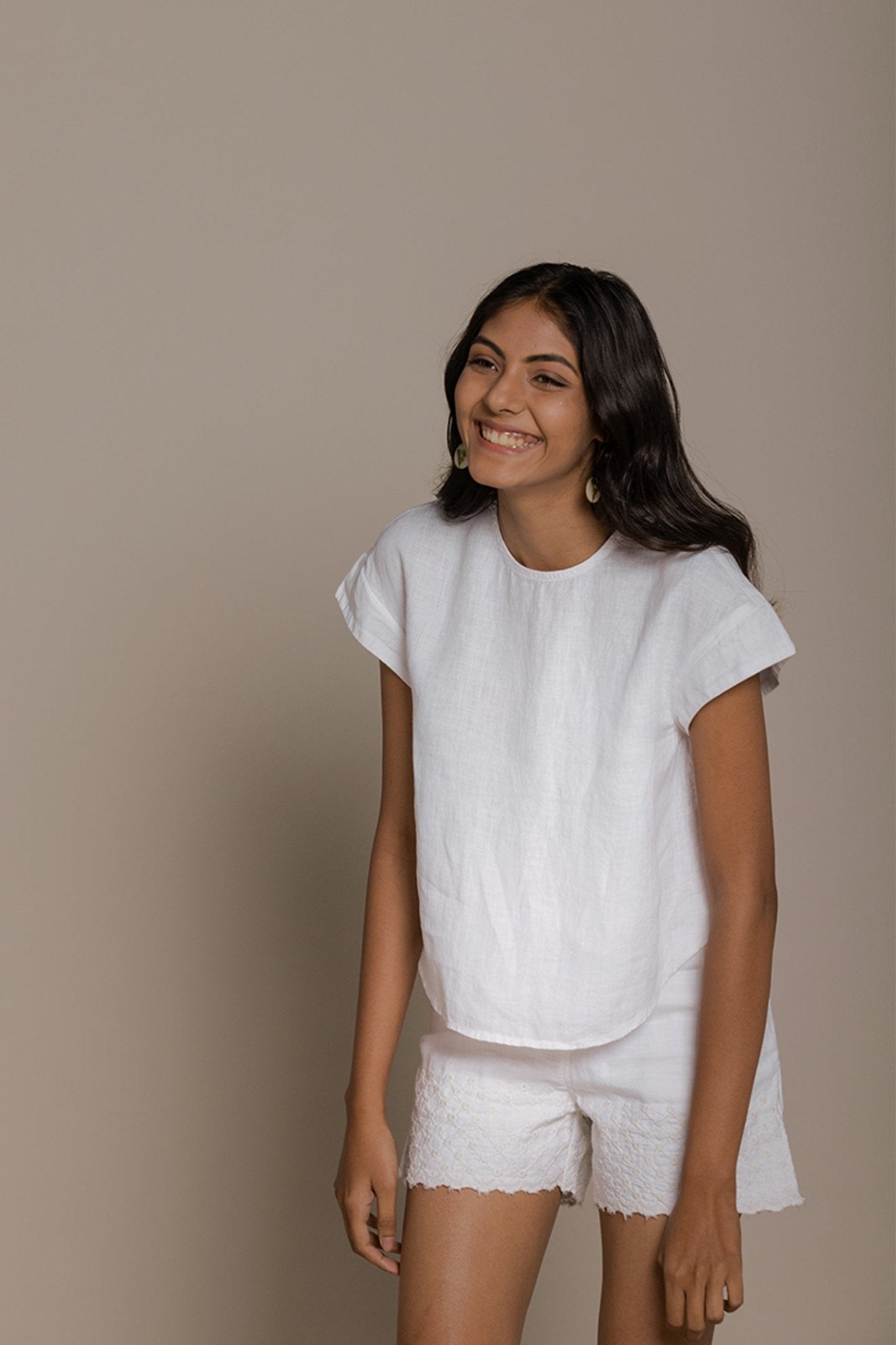 Sandcastle Saturdays Top in White - Regalia Cloth