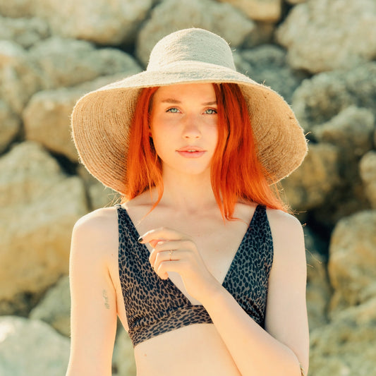 RIRI Jute Handwoven Straw Hat In Natural Beige - Regalia Cloth